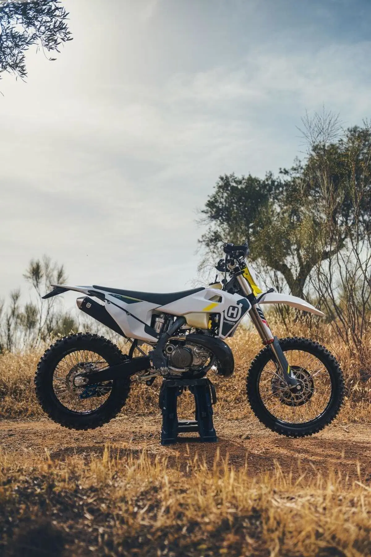 Stories di #Jarvisstyle con le Husqvarna TE 300 2T e FE 350 4T (25)