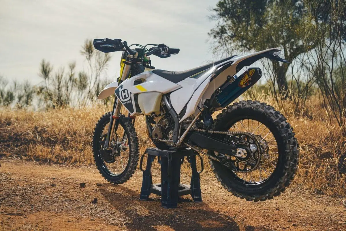 Stories di #Jarvisstyle con le Husqvarna TE 300 2T e FE 350 4T (52)