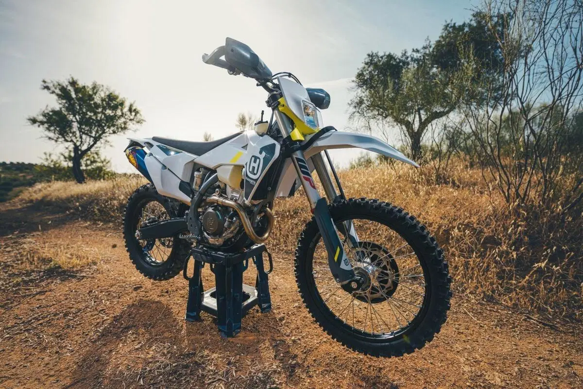 Stories di #Jarvisstyle con le Husqvarna TE 300 2T e FE 350 4T (56)