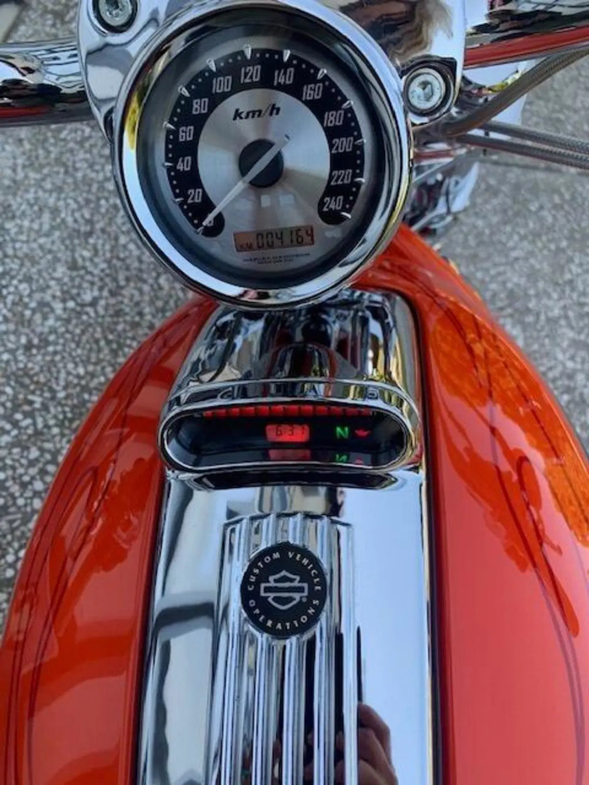 Harley-Davidson CVO - Custom Vehicle Operations 1250 V-Rod (2005 - 06) VRSCSE (3)