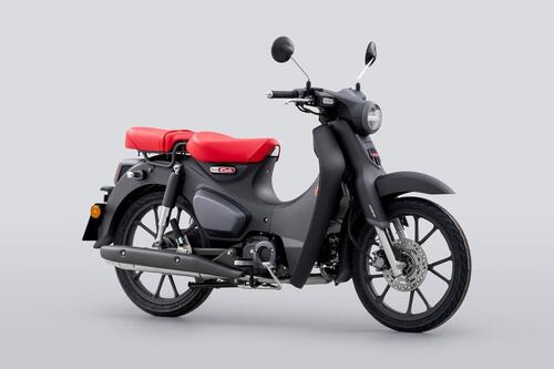 Honda Super Cub C125. Sella doppia ed Euro 5 per il 2021 (8)