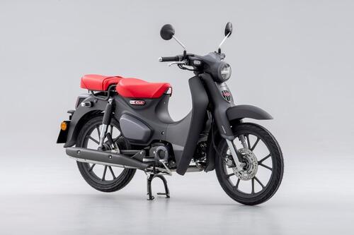 Honda Super Cub C125. Sella doppia ed Euro 5 per il 2021 (4)