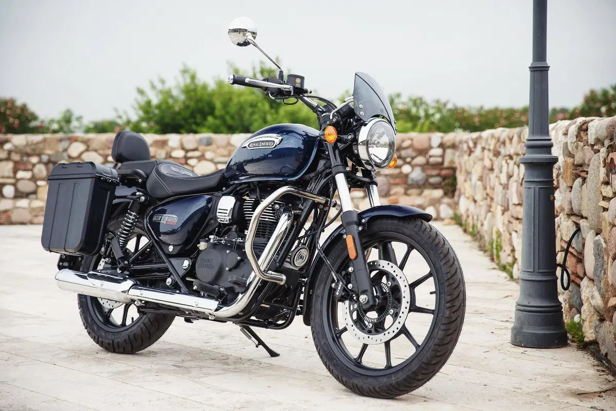 Royal Enfield Meteor 350 TEST: ritorno alla sostanza (2)