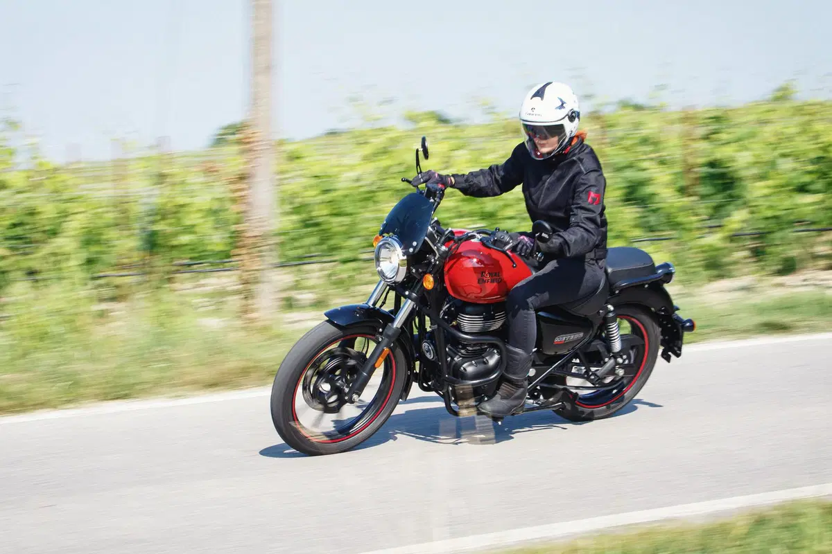 Royal Enfield Meteor 350 TEST: ritorno alla sostanza (13)