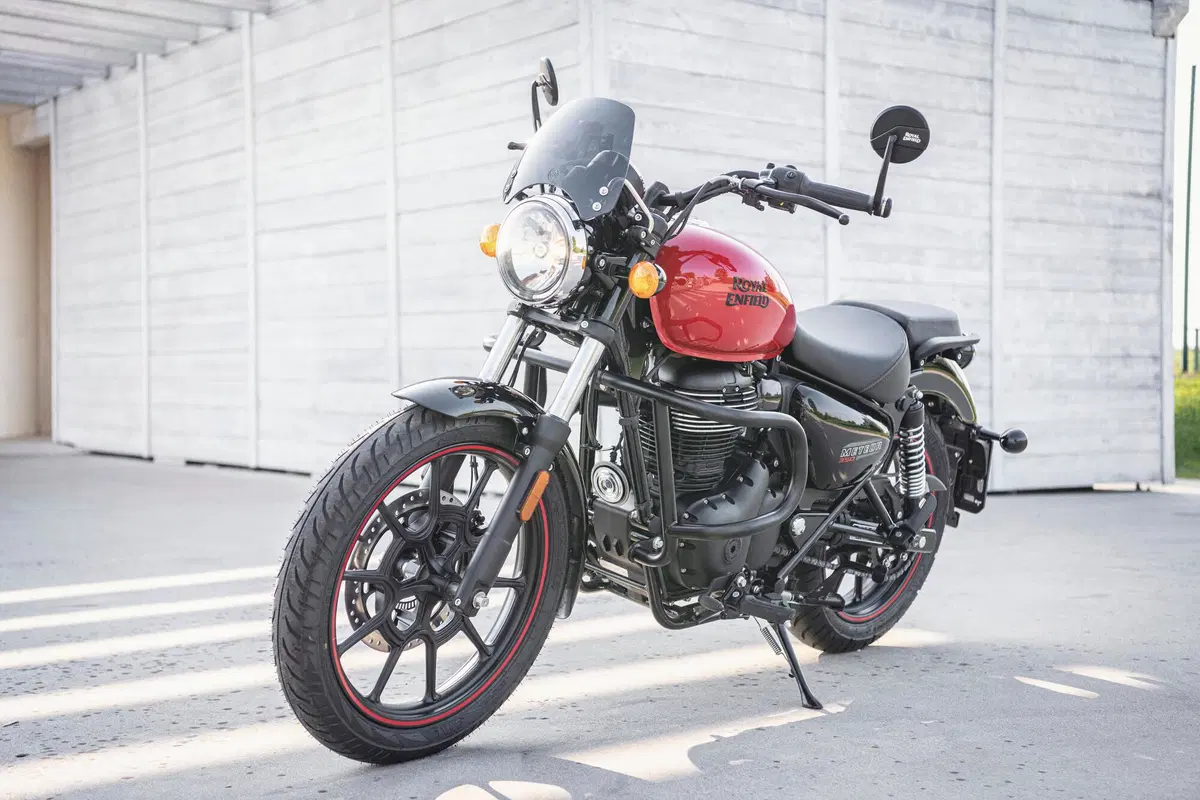 Royal Enfield Meteor 350 TEST: ritorno alla sostanza (17)