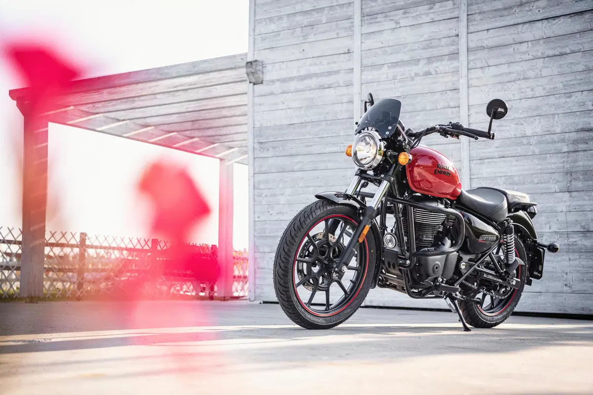 Royal Enfield Meteor 350 TEST: ritorno alla sostanza (18)