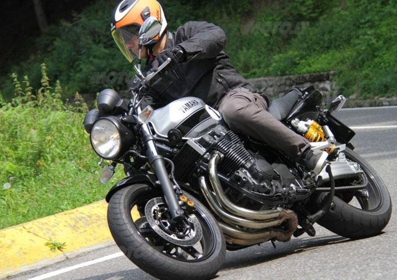 Yamaha XJR1300 2013