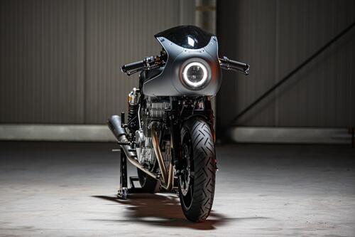 La Honda CB750 del 1993 diventa HB-Custom #39 (2)