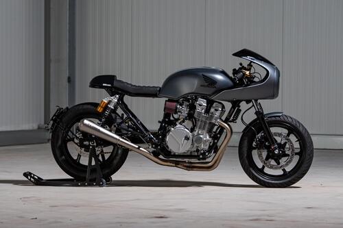 La Honda CB750 del 1993 diventa HB-Custom #39 (3)