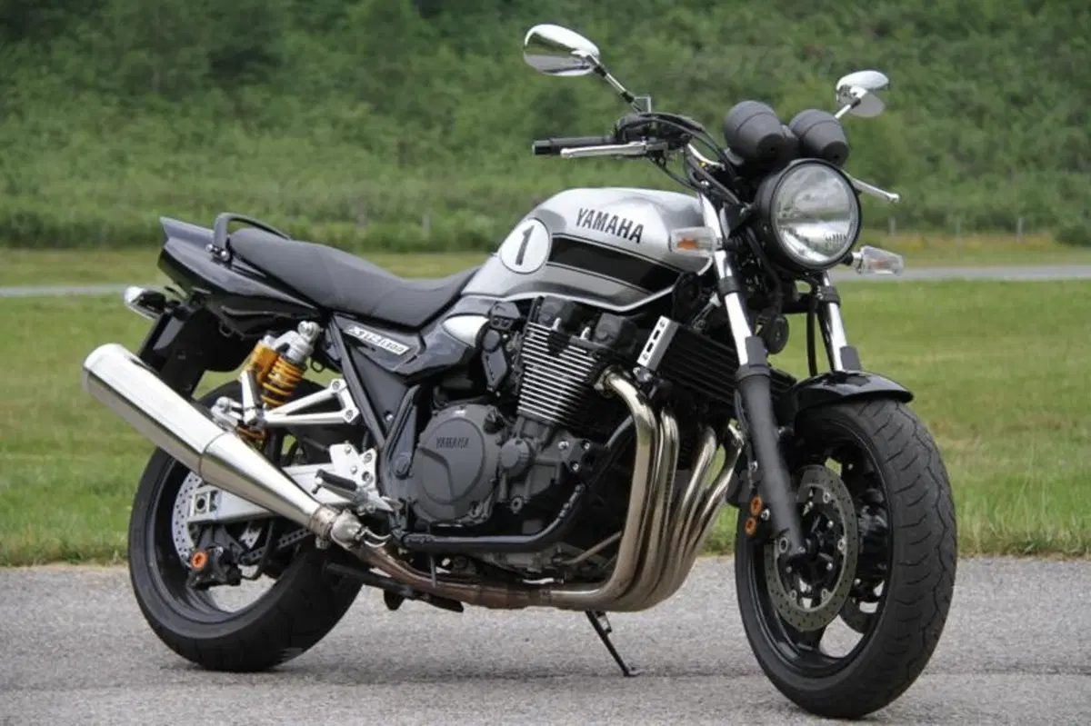 Yamaha XJR1300 2013 (29)