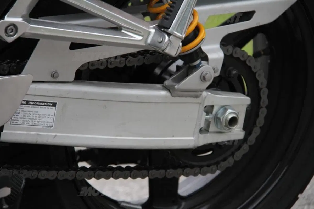 Yamaha XJR1300 2013 (35)