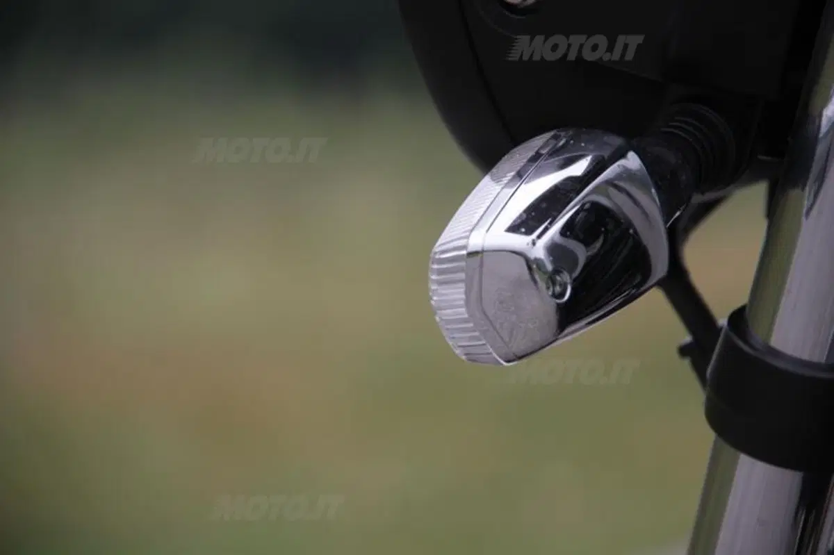 Yamaha XJR1300 2013 (37)