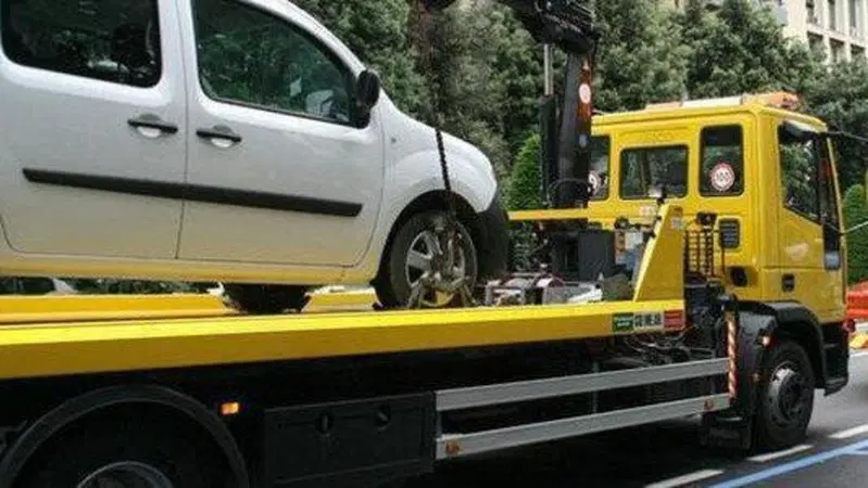 Genova, l'avviso di rimozione delle moto arriva con un'App