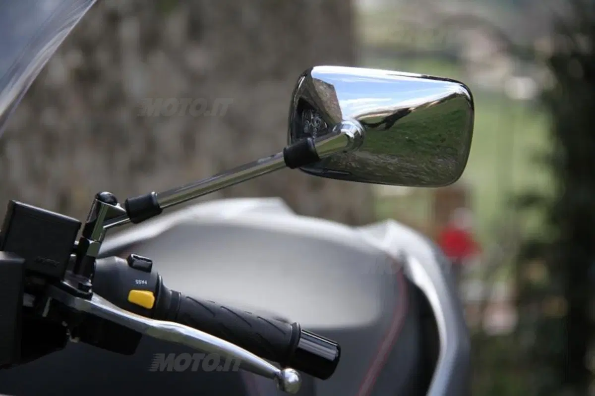 Suzuki Burgman 400 Lux (45)