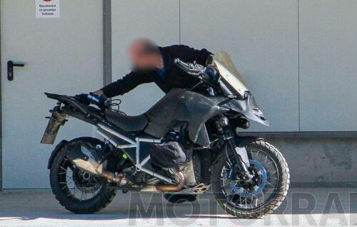 BMW R1300GS 2023! Le prime foto spia (3)