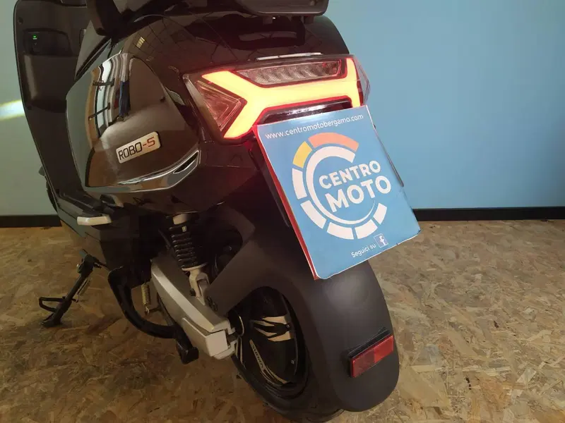 Sunra Italia Robo S L3e (2021 - 26) (6)