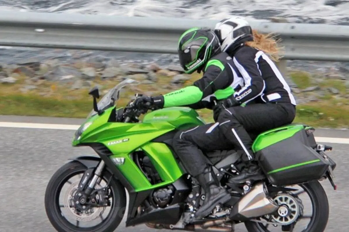 Kawasaki Z1000SX 2014 (2)