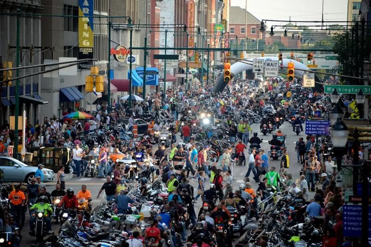 Le foto più spettacolari del GP di Indianapolis (27)