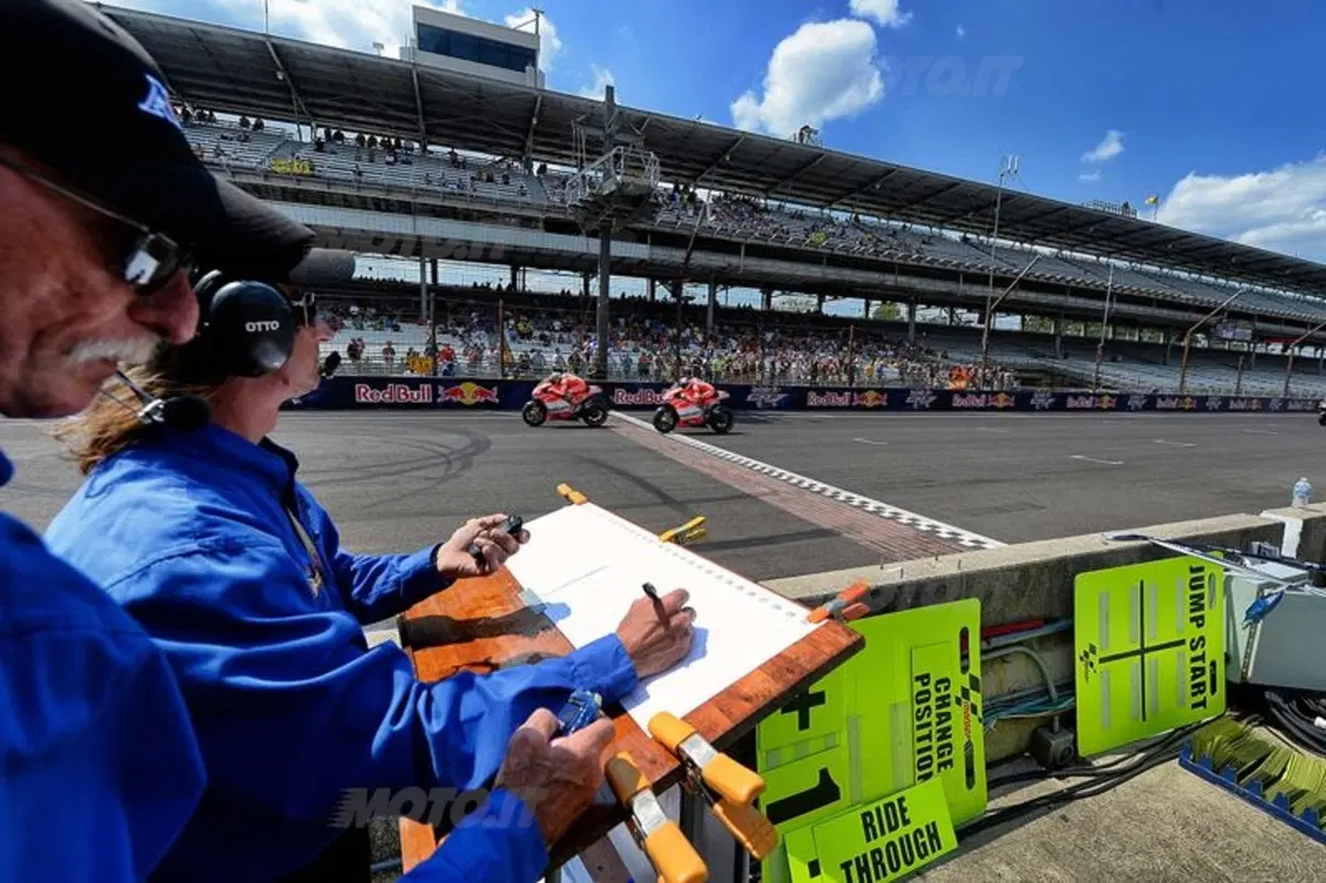 Le foto più spettacolari del GP di Indianapolis (39)