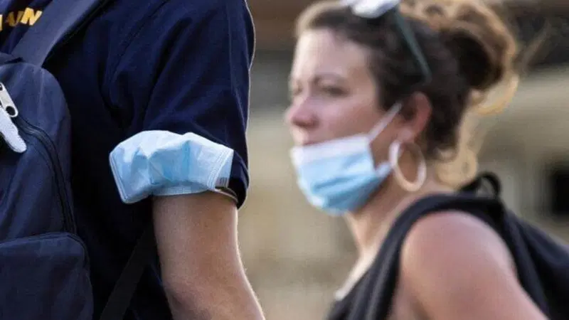 Covid e Spostamenti. L'Italia tutta bianca dice addio alle mascherine (all'aperto)
