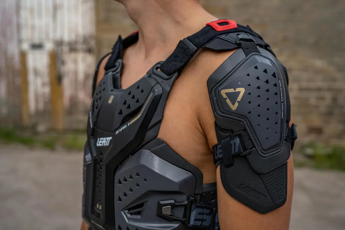 Leatt presenta i nuovi Body Protector 6.5 e Chest Protector Pro 6.5 (2)