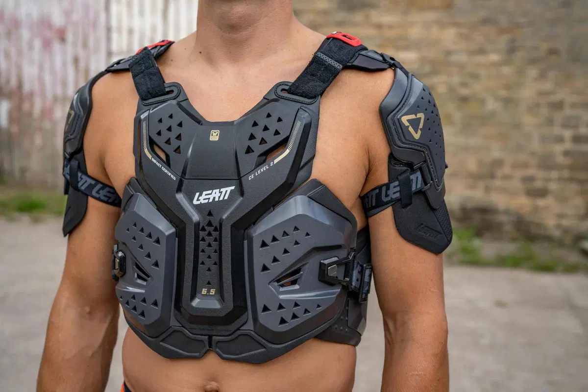 Leatt presenta i nuovi Body Protector 6.5 e Chest Protector Pro 6.5 (4)