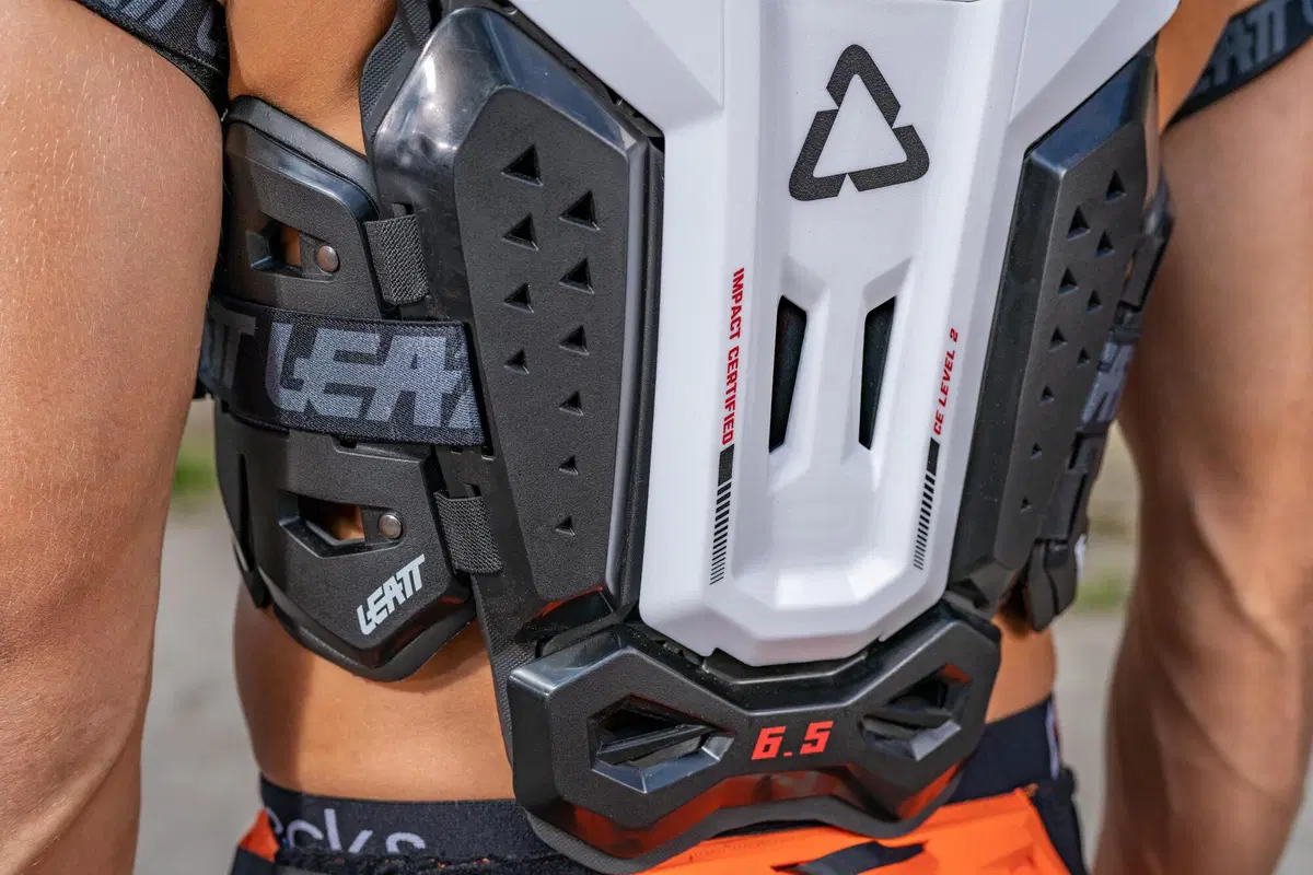 Leatt presenta i nuovi Body Protector 6.5 e Chest Protector Pro 6.5 (7)