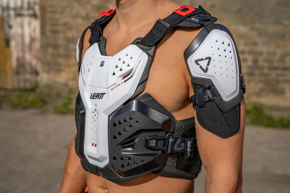 Leatt presenta i nuovi Body Protector 6.5 e Chest Protector Pro 6.5 (11)