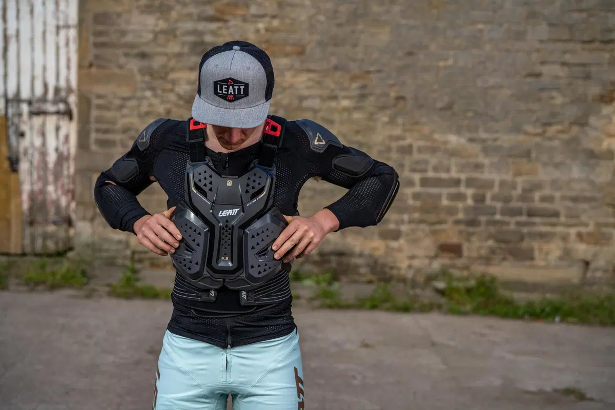Leatt presenta i nuovi Body Protector 6.5 e Chest Protector Pro 6.5 (2)