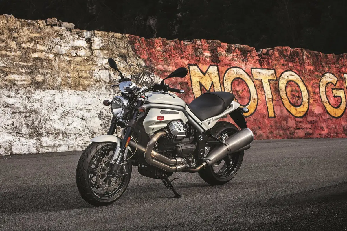 Libri. "Moto Guzzi 100 Anni" le storie di un secolo  (9)