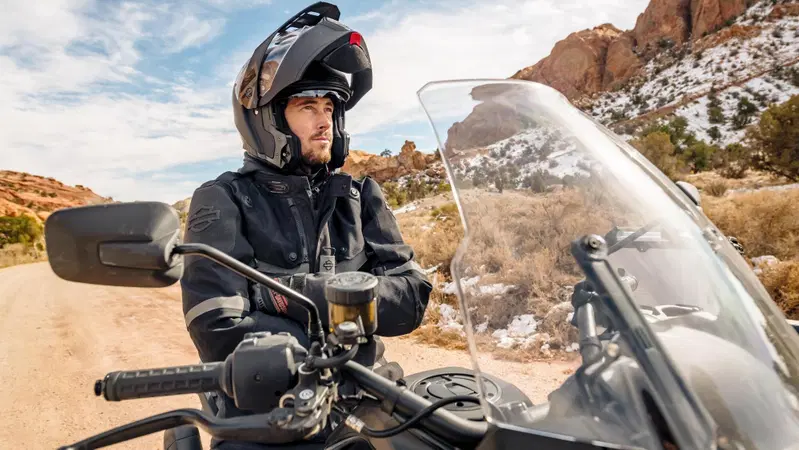 Harley-Davidson e REV'IT! insieme per una nuova linea di abbigliamento dedicato all'adventure touring