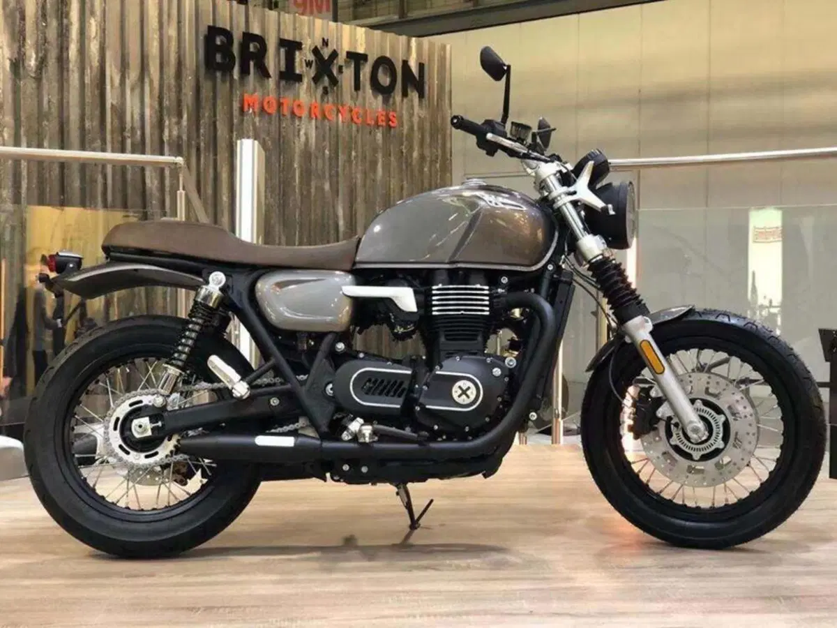 La Brixton 120 più vicina alla produzione (3)