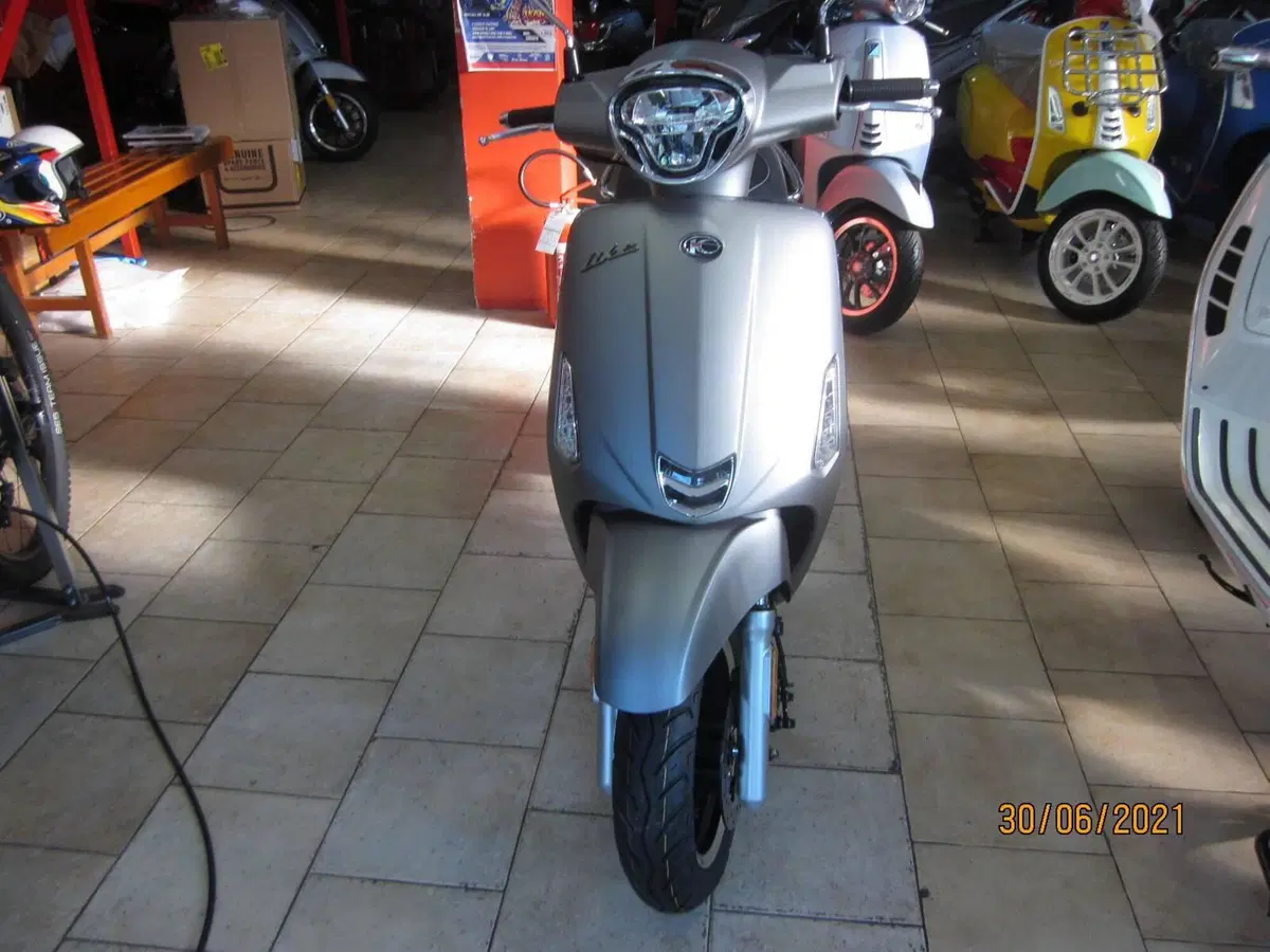 Kymco Like 125 (2021 - 26) (2)