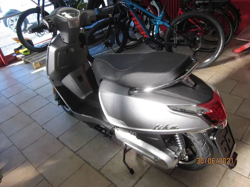 Kymco Like 125 (2021 - 26) (4)