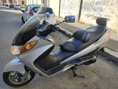 Suzuki Burgman AN 400 i.e. (2004 - 05) usata