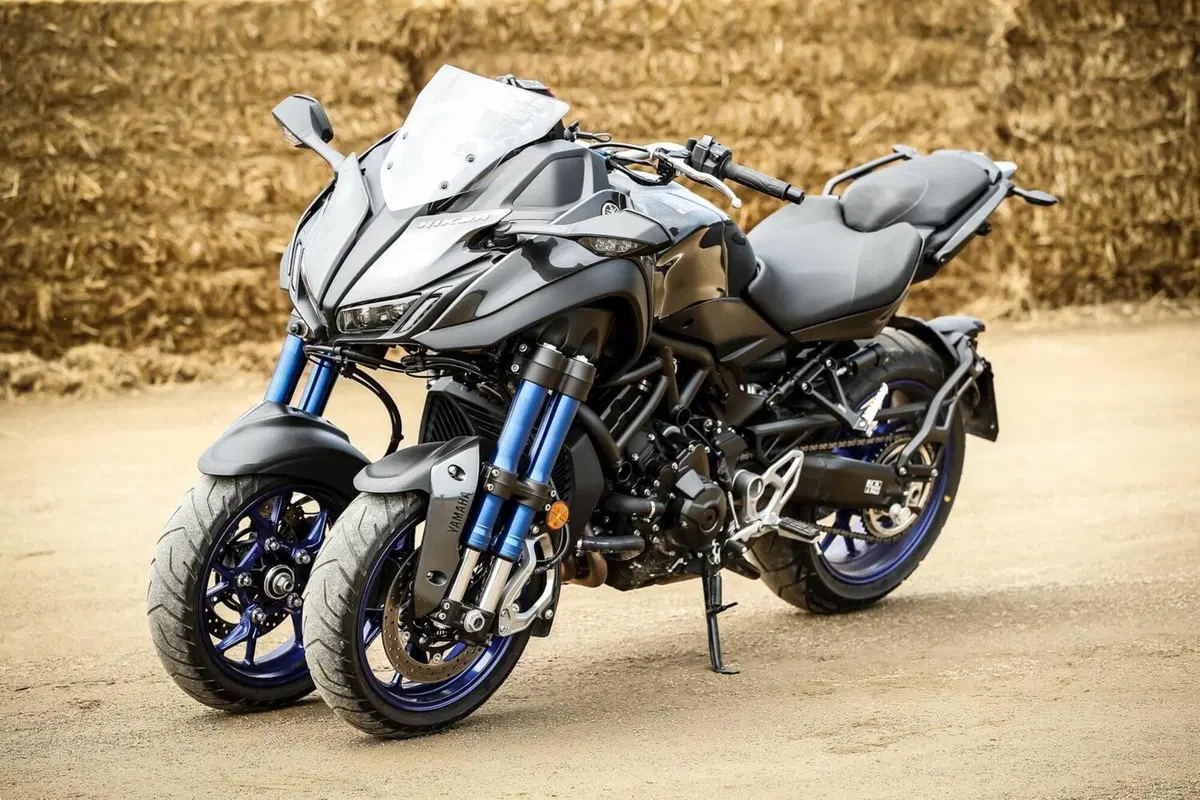 Yamaha Niken: crazy test contro il campione di Flat Track Marco Belli!  (3)