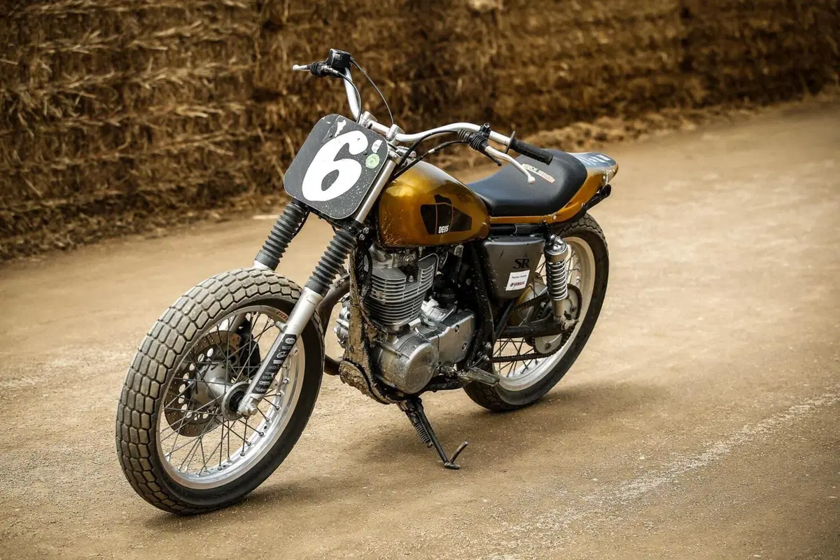 Yamaha Niken: crazy test contro il campione di Flat Track Marco Belli!  (16)