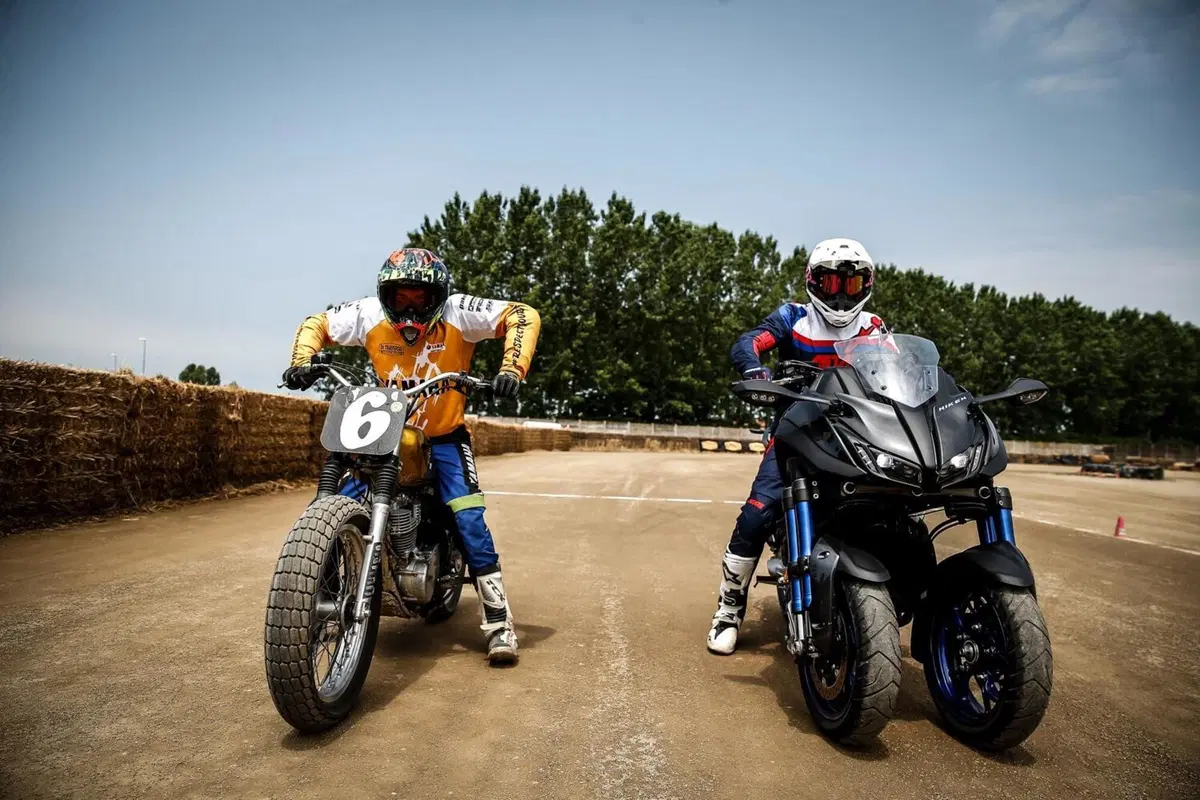 Yamaha Niken: crazy test contro il campione di Flat Track Marco Belli!  (26)