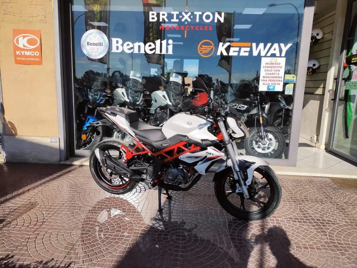 Benelli BN 125 (2021 - 25) (4)