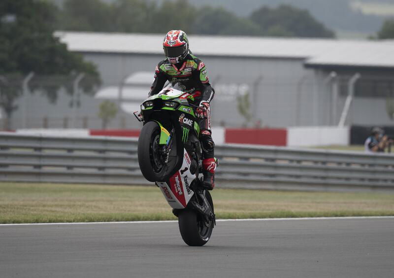 SBK 2021. GP del Regno Unito: Jonathan Rea conquista la Superpole a Donington