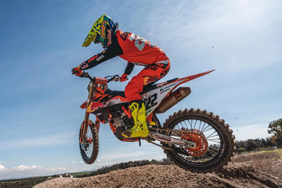 Athena rinnova la partnership con Red Bull KTM Factory Racing De Carli