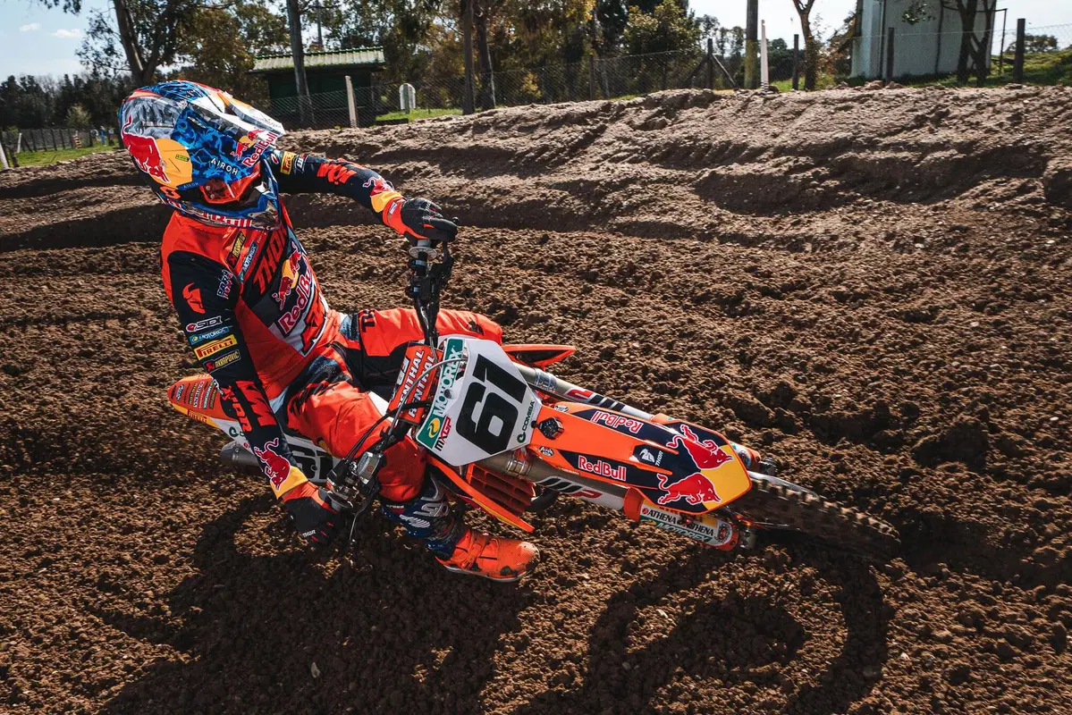 Athena rinnova la partnership con Red Bull KTM Factory Racing De Carli (5)