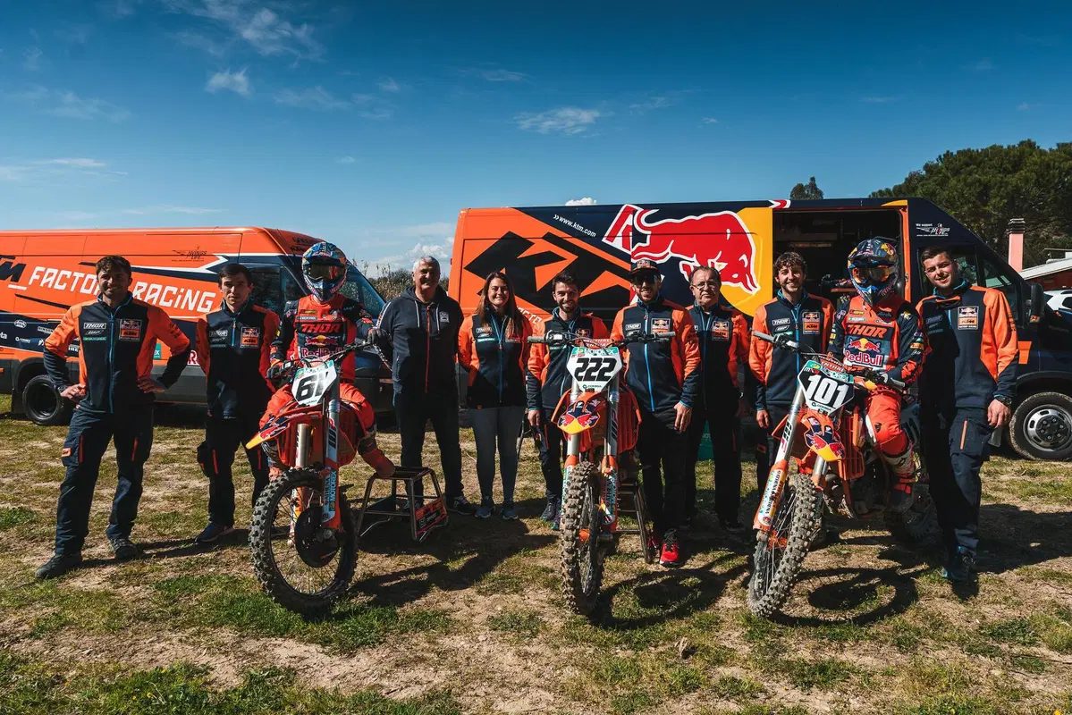 Athena rinnova la partnership con Red Bull KTM Factory Racing De Carli (6)