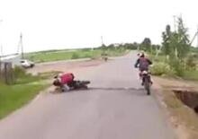 Motocross crash: dosso demoniaco, errore umano o sceneggiata?