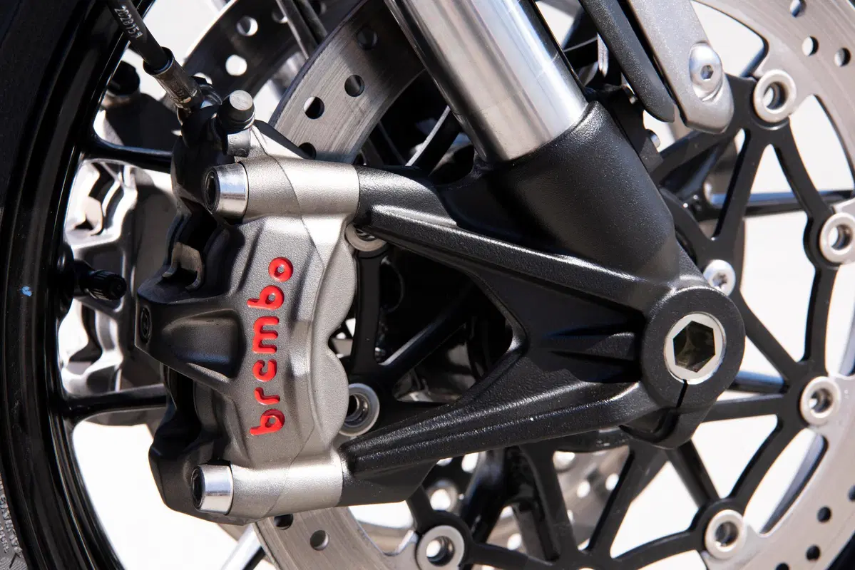 Triumph Speed Twin 2021: evoluzione sportiva (14)