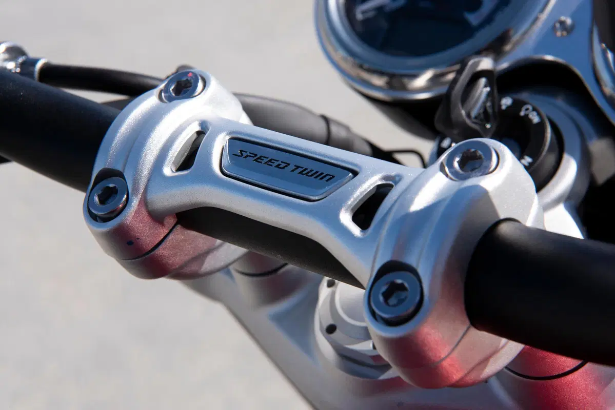 Triumph Speed Twin 2021: evoluzione sportiva (15)
