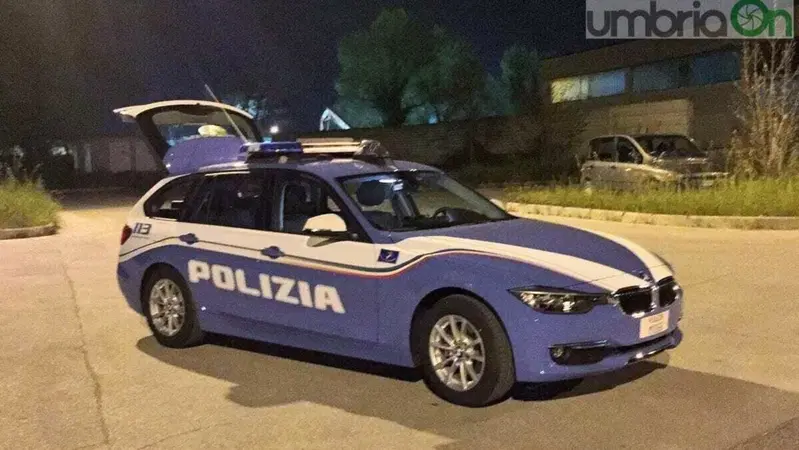 Terni, non si fermano all'alt: due motociclisti nei guai