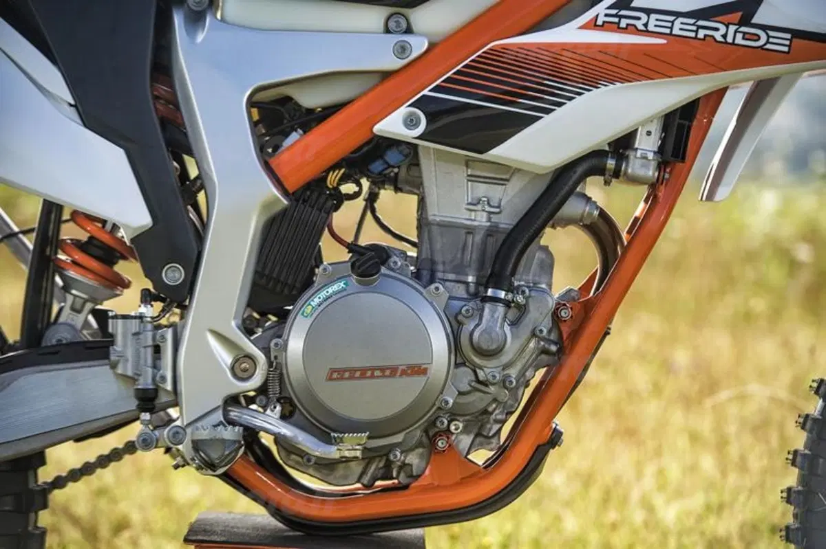 KTM Freeride 250R e 350 2014 (8)