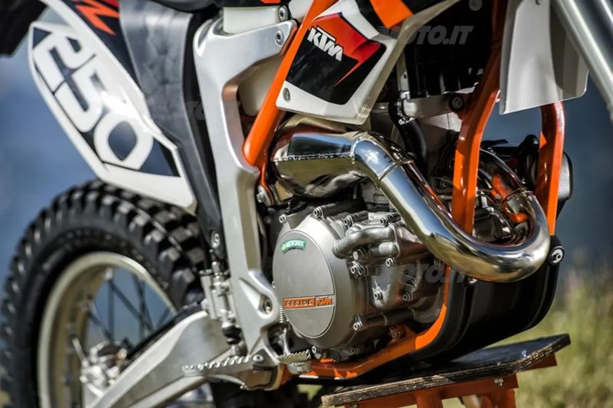 KTM Freeride 250R e 350 2014 (32)