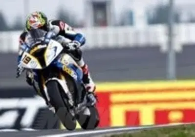 Davies si aggiudica le qualifiche SBK al Nurburgring